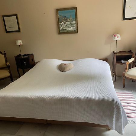 Residence Le Petit Paradis Labastide-Rouairoux エクステリア 写真